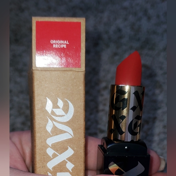 Gxve lipstick bundle - Picture 5 of 6